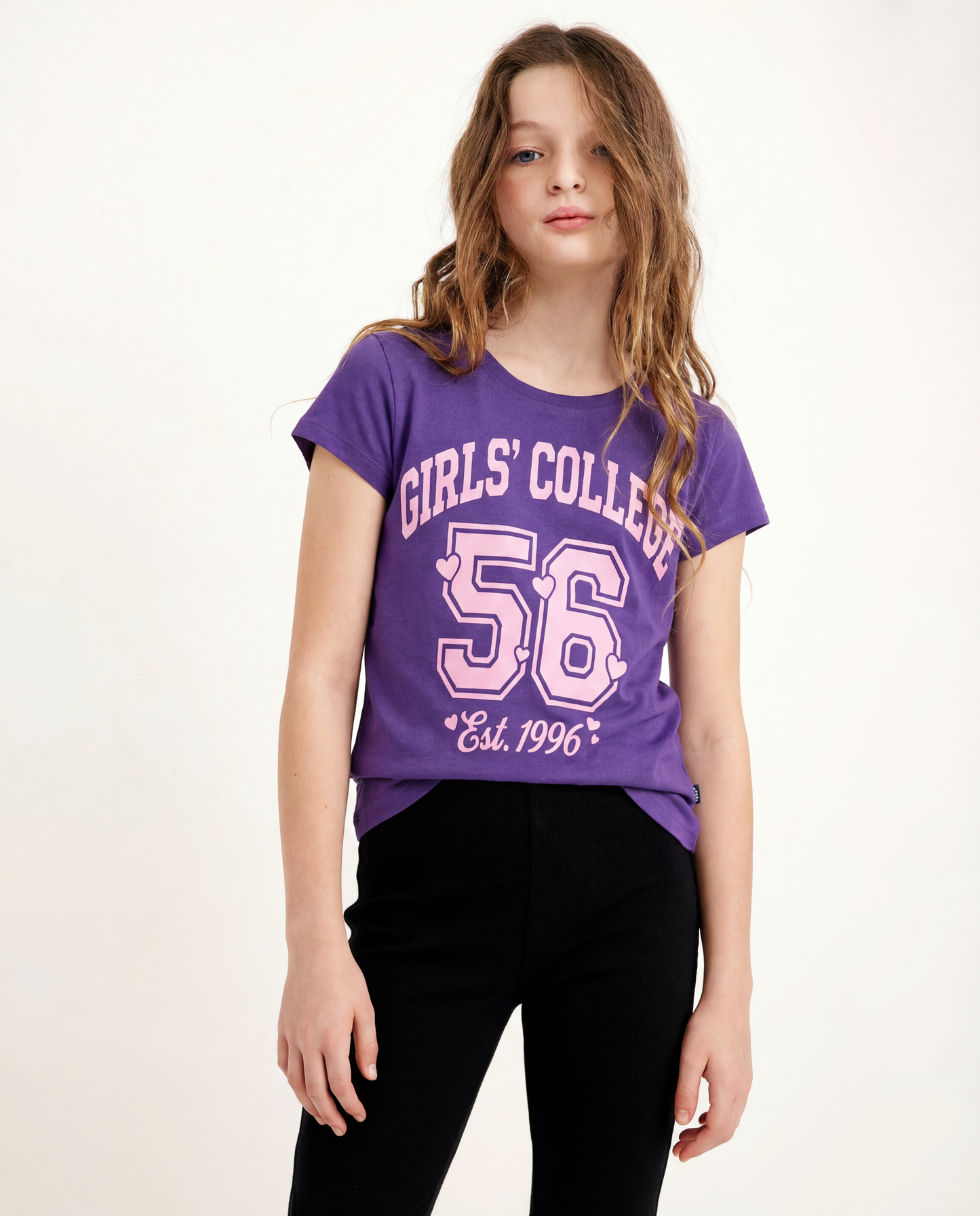 טי מודפס ניקי college 56