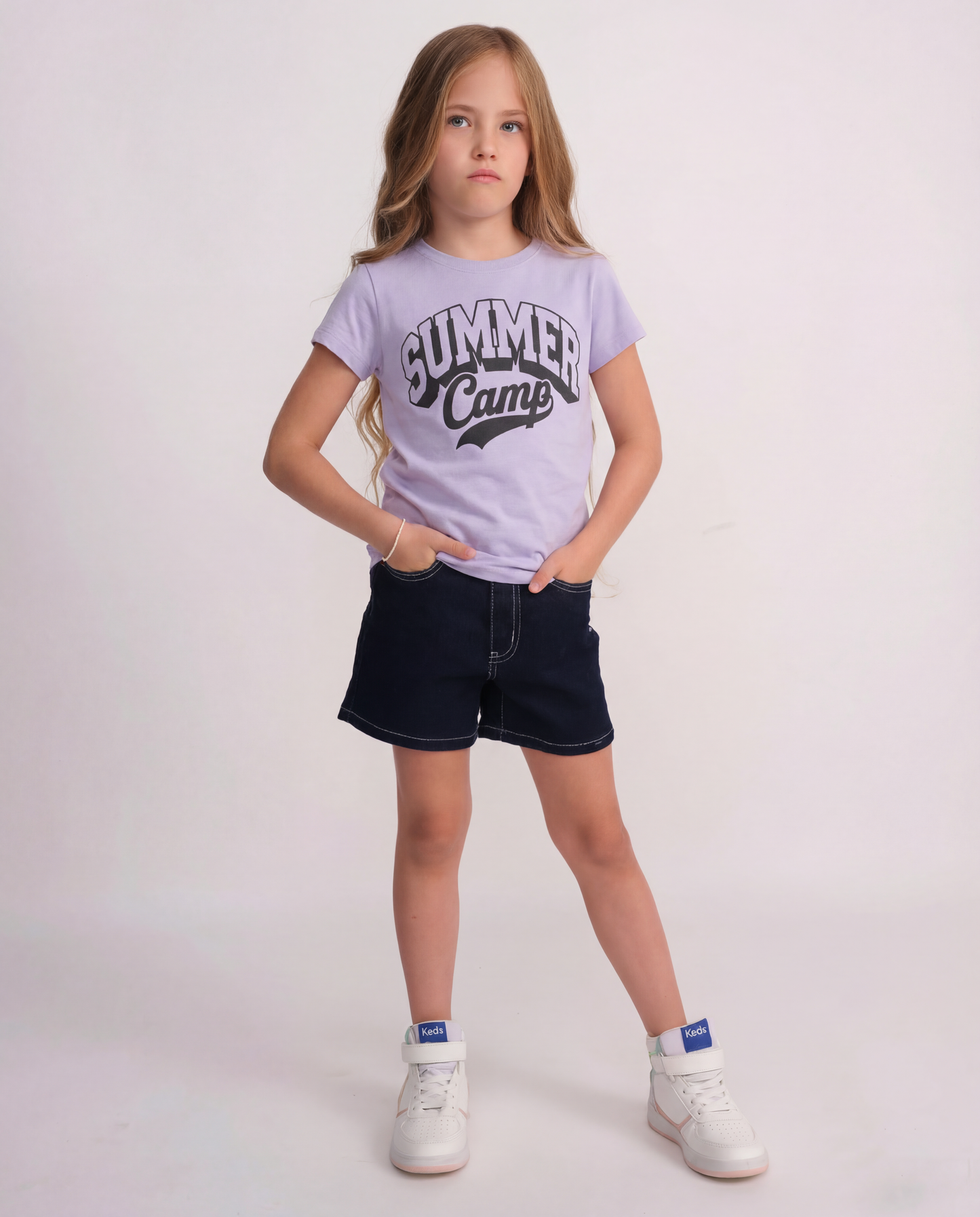 טי לייקרה מודפס ניקי summer camp