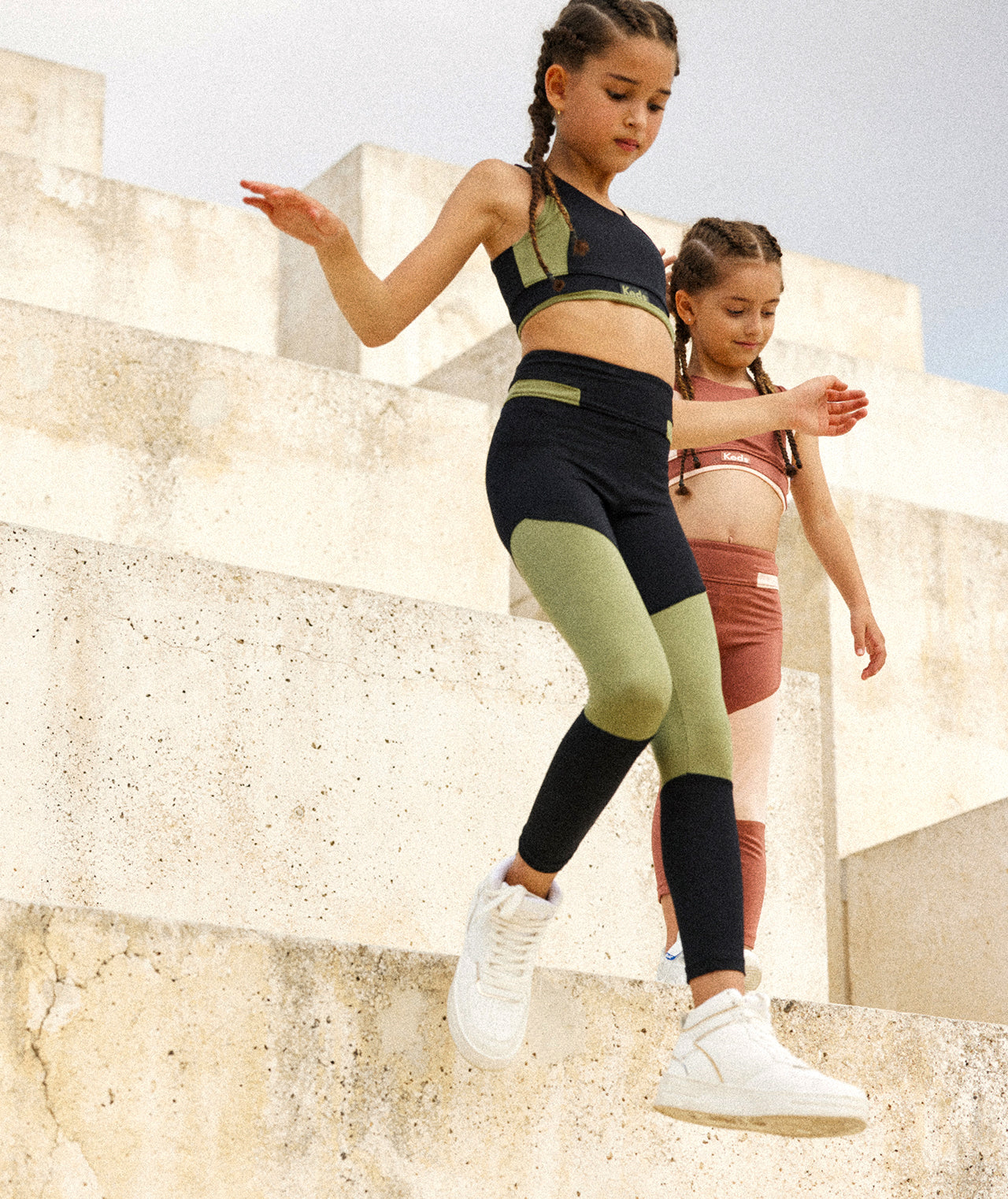 טייץ ארוך חיתוכים