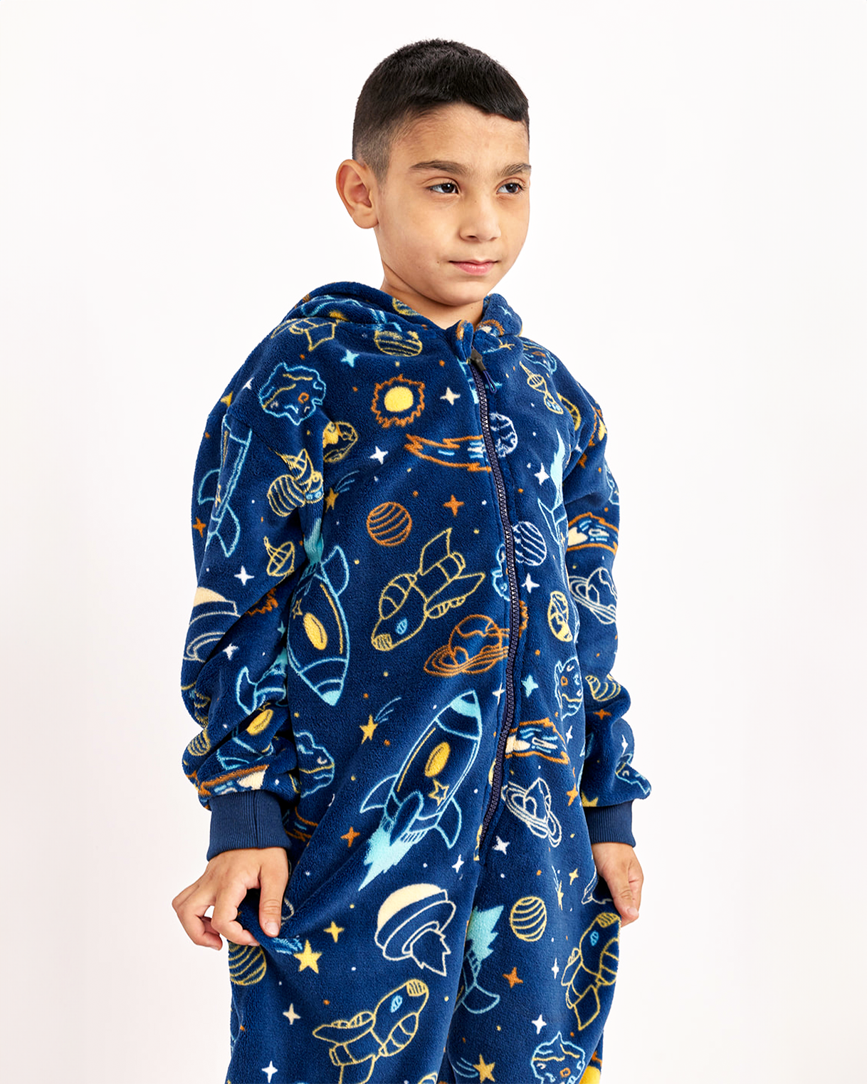 וונזי פרווה Space