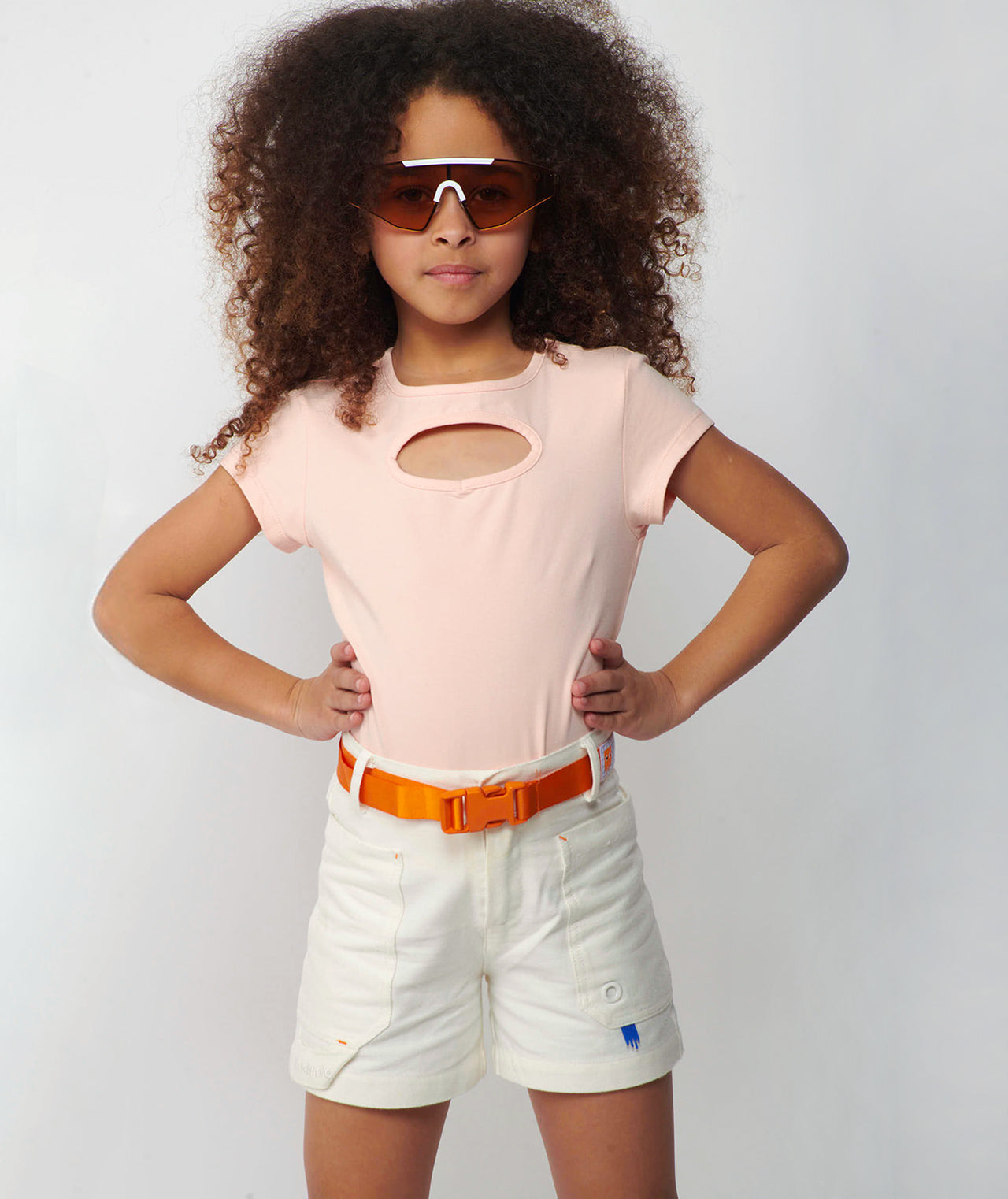 חולצת לייקרה פתח מעוגל