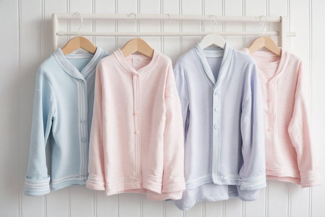 פיג׳מות לילדות שיתאימו לכל עונה: איך לבחור נכון