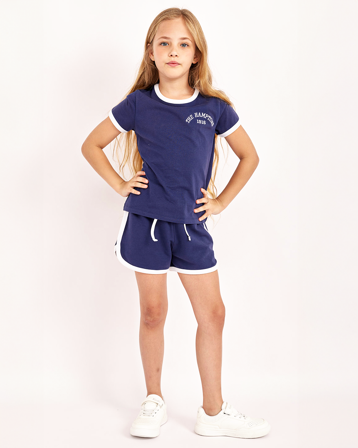 חליפה רטרו קולאג'