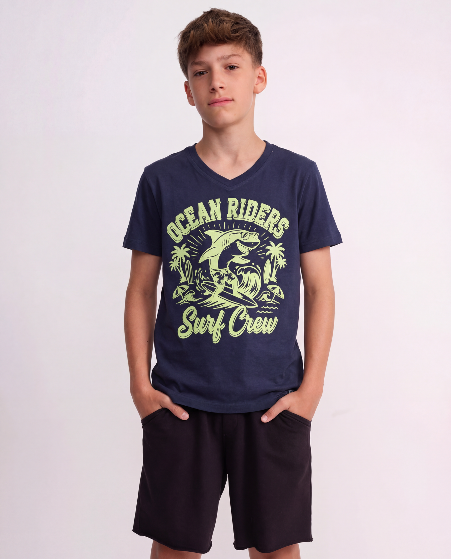 טי מודפס וי ocean riders
