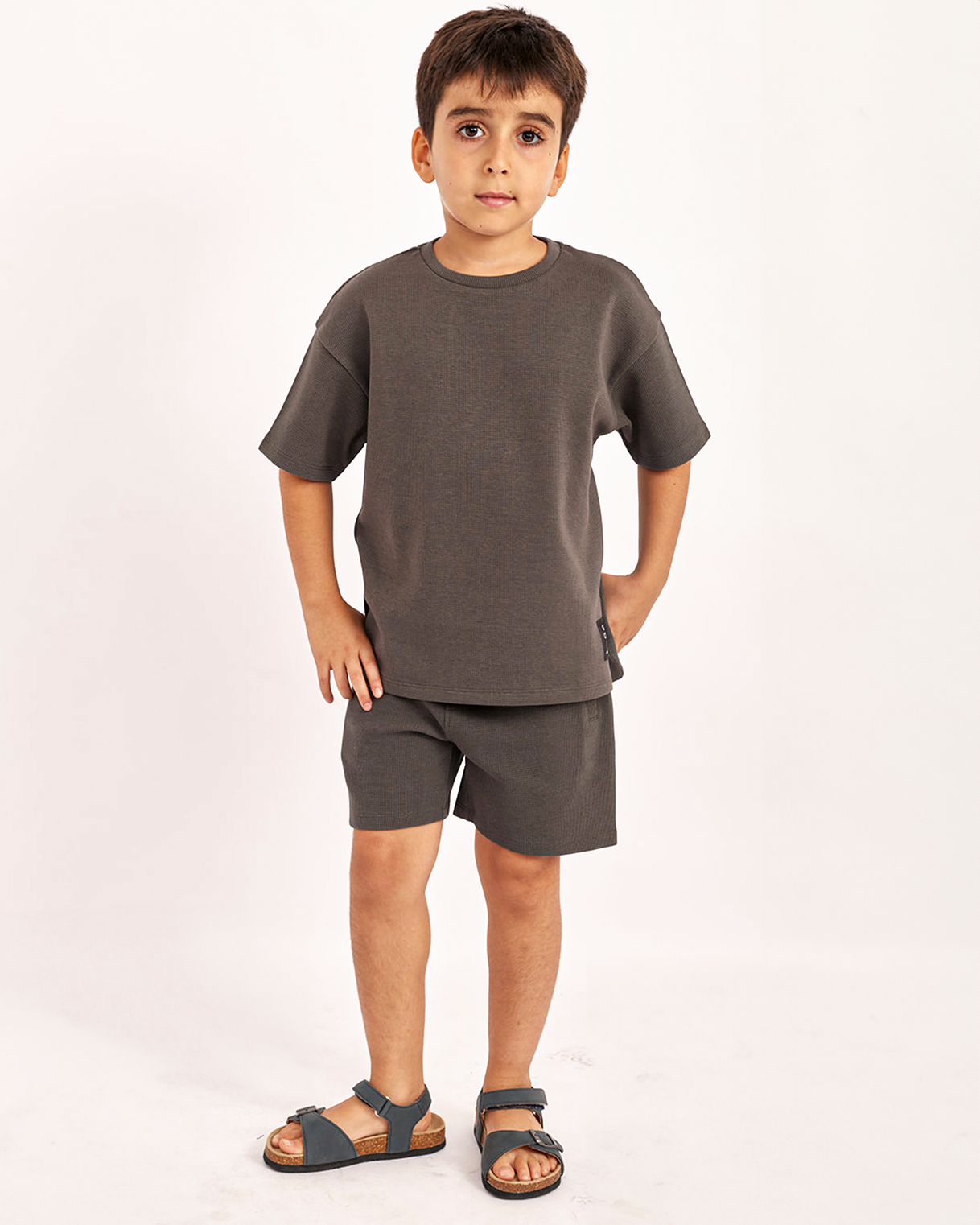 חליפה מבד טקסטורלי