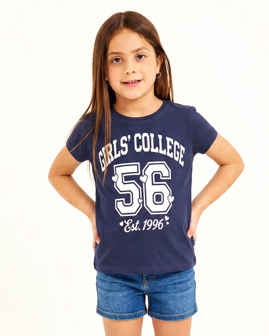 טי מודפס ניקי college 56