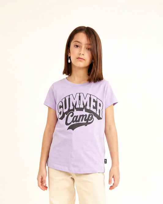 טי לייקרה מודפס ניקי summer camp