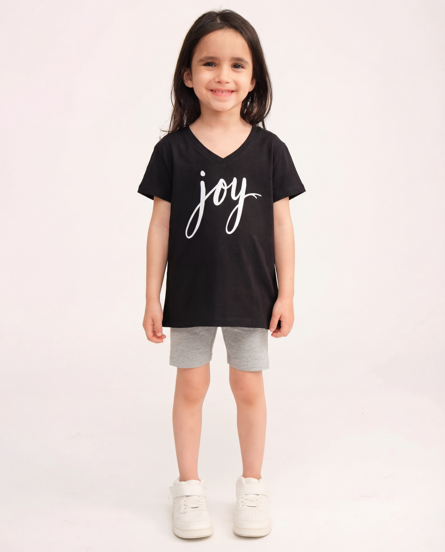 טי לייקרה מודפס וי joy