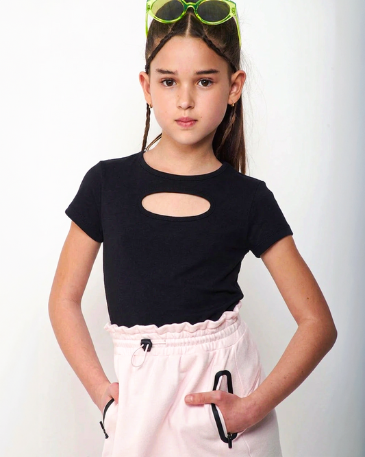 חולצת לייקרה פתח מעוגל